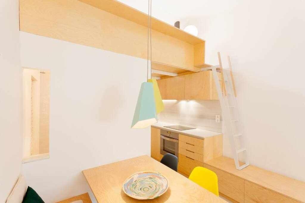 Apartamento Forca Cerca De La Catedral ชีโรนา ภายนอก รูปภาพ